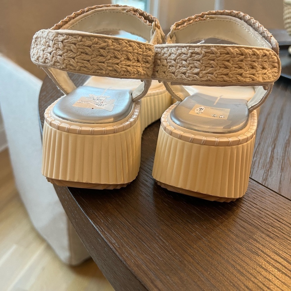Dolce Vita Cream Sandals - Picture 4 of 7